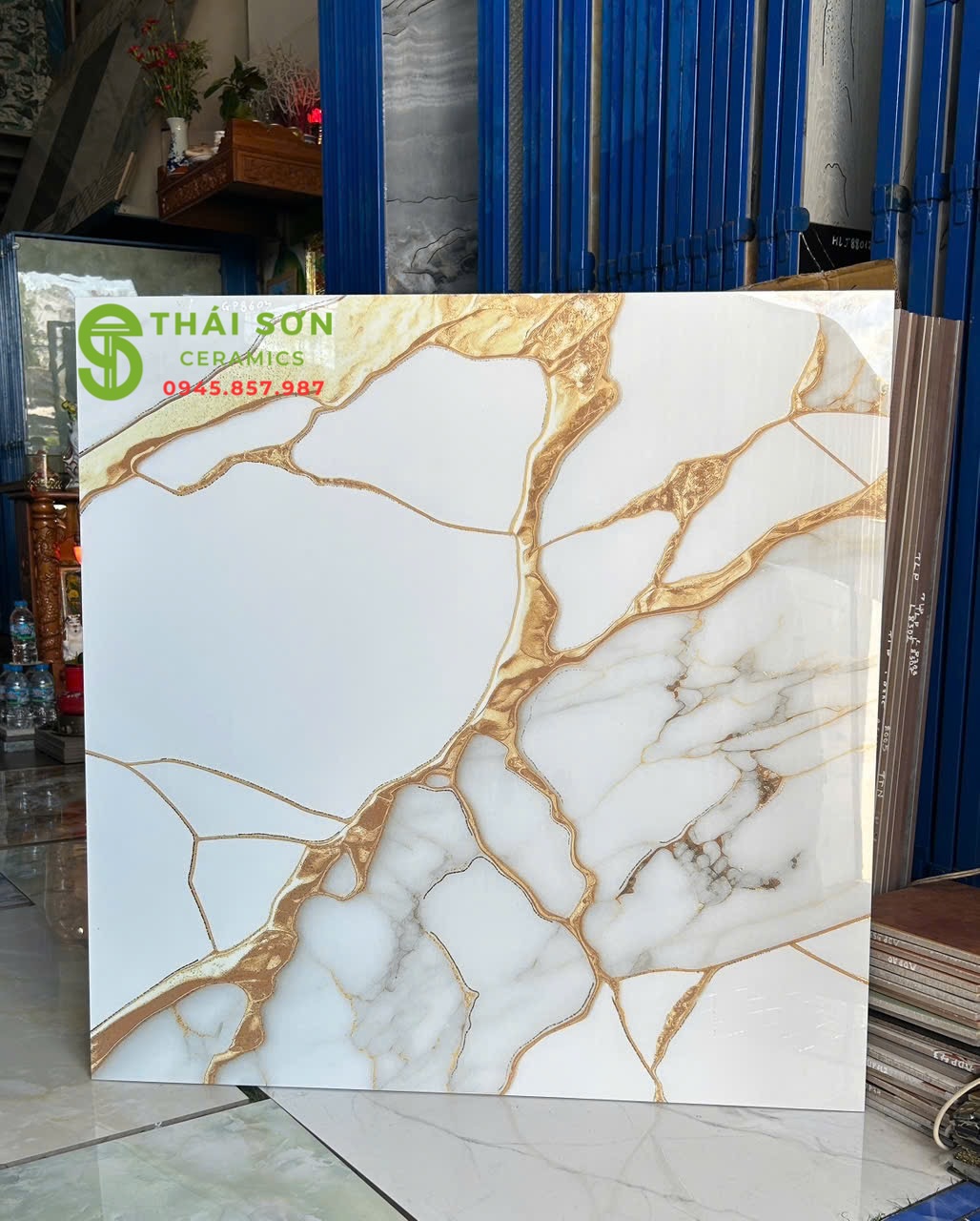 Gạch trung quốc 80x80 lát nền khắc kim giả đá onyx xuyên sáng