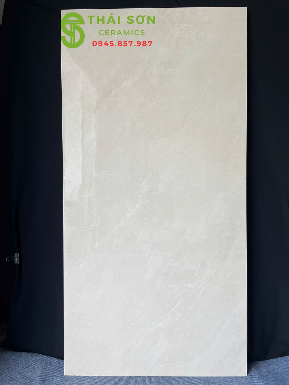 Gạch 80x160 bóng kiếng ấn độ tông màu vàng kem nhẹ