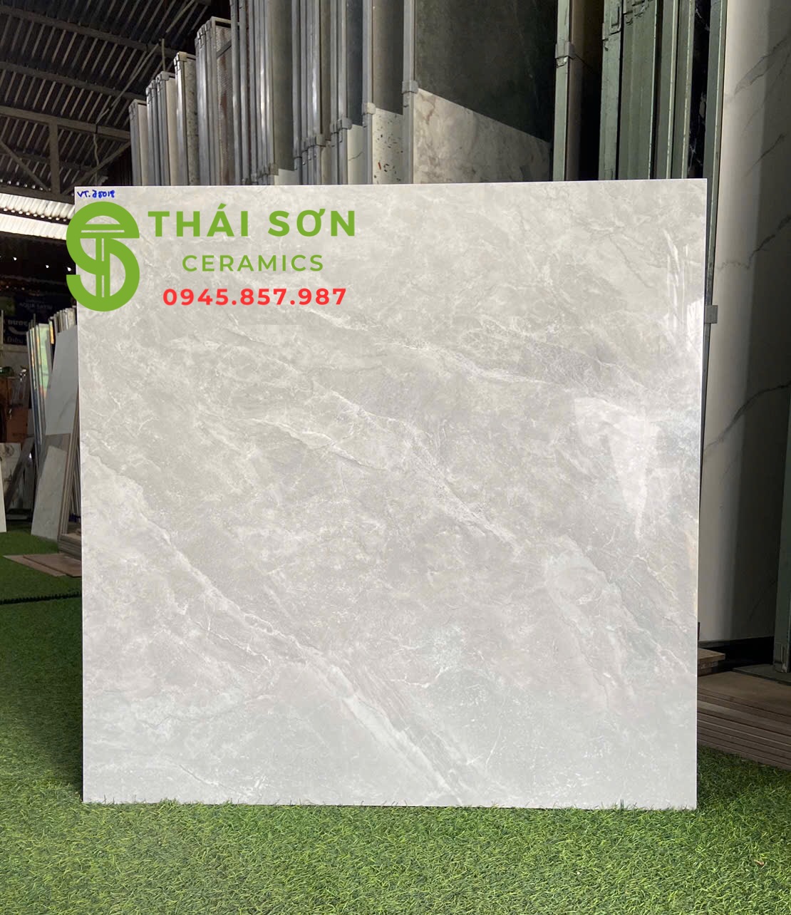 Gạch vitto bóng kiếng vân xám 80x80 lát nền nhà đẹp