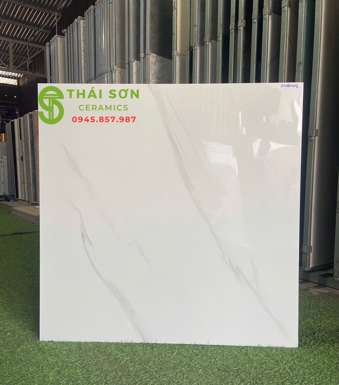 Gạch TTC 80x80 bóng kiếng màu trắng vân mây