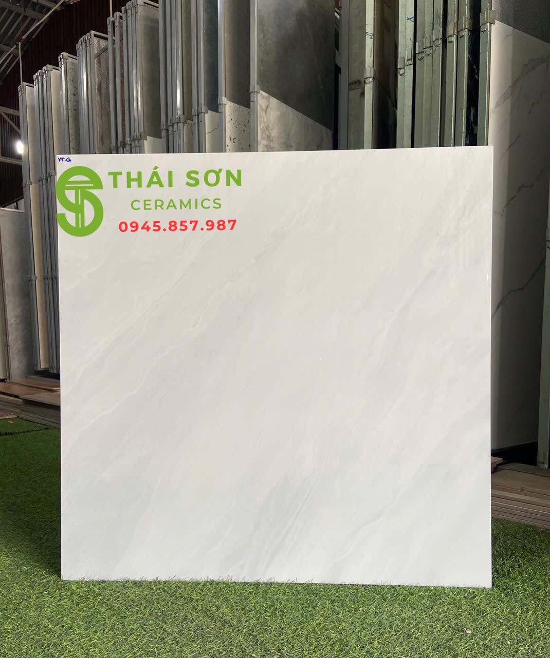 Gạch bóng kiếng 80x80 vitto lát nền màu xám nhẹ