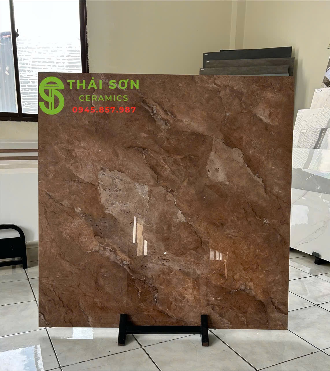 Gạch trung quốc 100x100 bóng kiếng màu nâu
