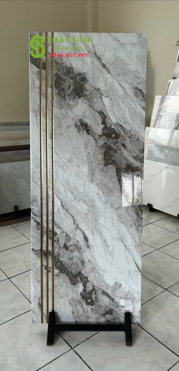 Gạch lát cầu thang 47x120 khắc kim trắng vân đá marble