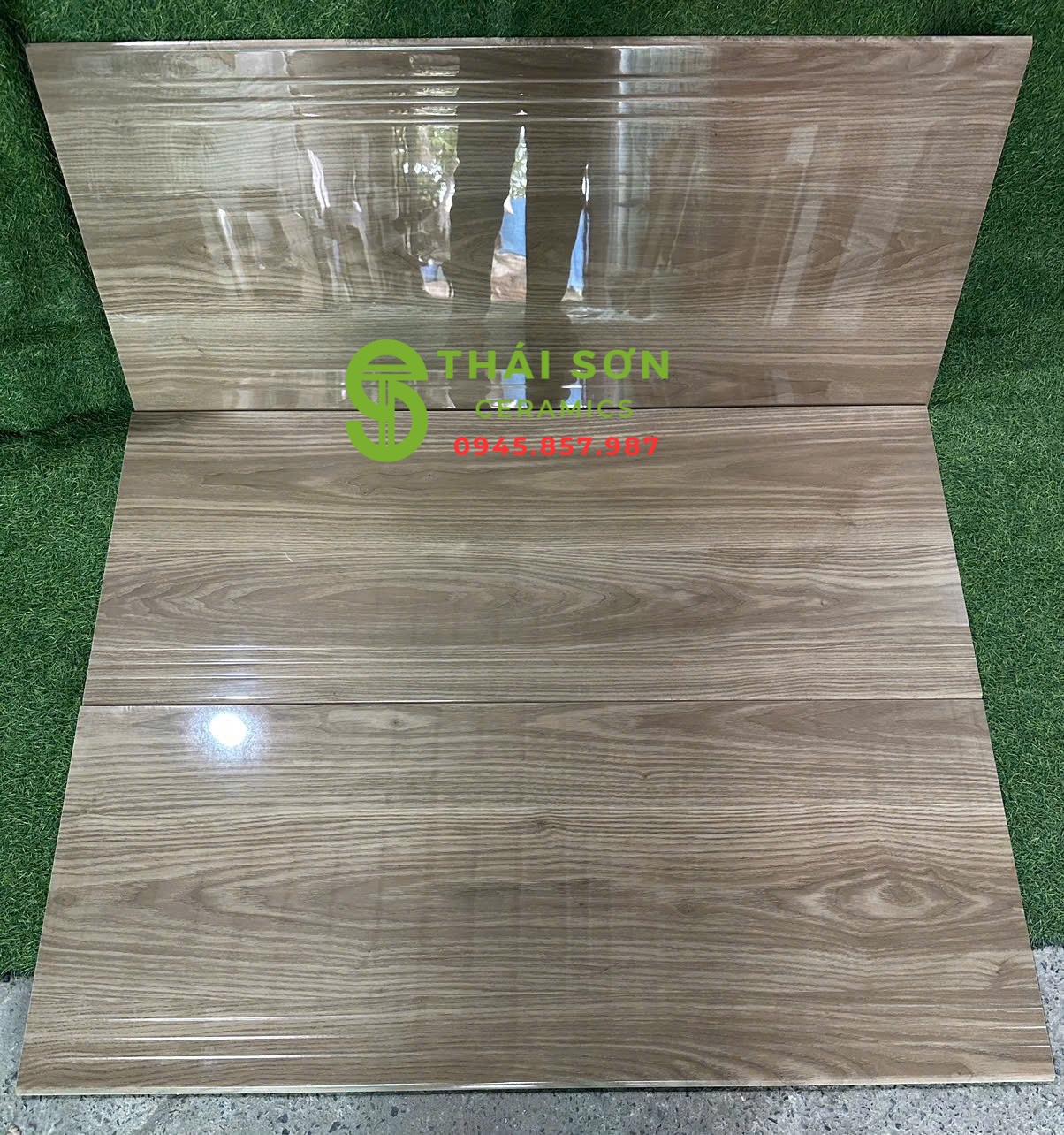 Gạch lát cầu thang giả gỗ 47x120 bóng kiếng trung quốc