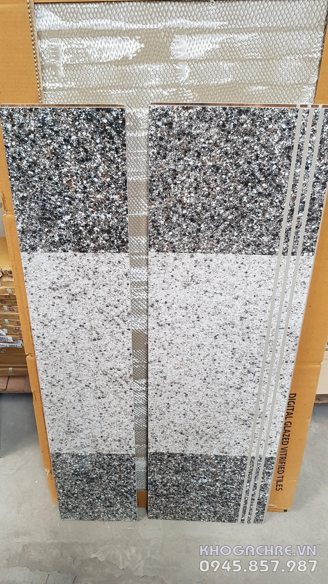 Gạch granite ốp cầu thang vân giả đá hoa cương 30x100 nhập khẩu