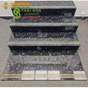 Gạch cầu thang 47x120 hoa cương nhũ vàng cao cấp