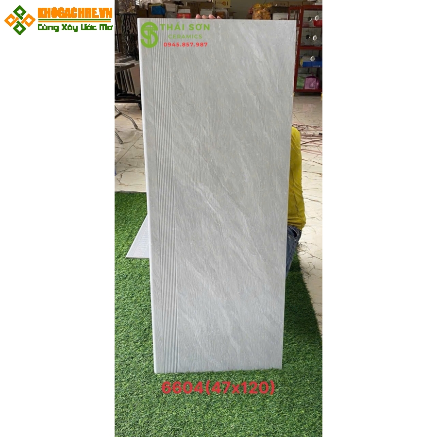 Gạch bậc cầu thang vân gỗ xám 47x120 chống trơn