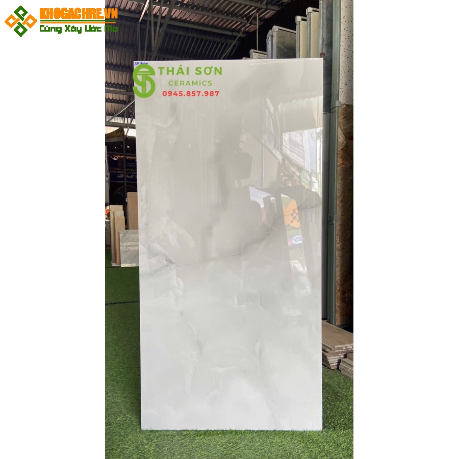 Gạch lát nền phòng khách 60x120 bóng kiếng nhập khẩu