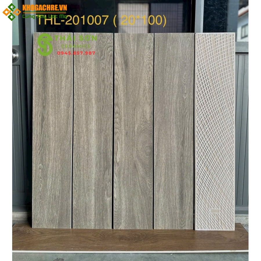 Gạch 20x100 giả gỗ trung quốc lát nền màu xám rêu