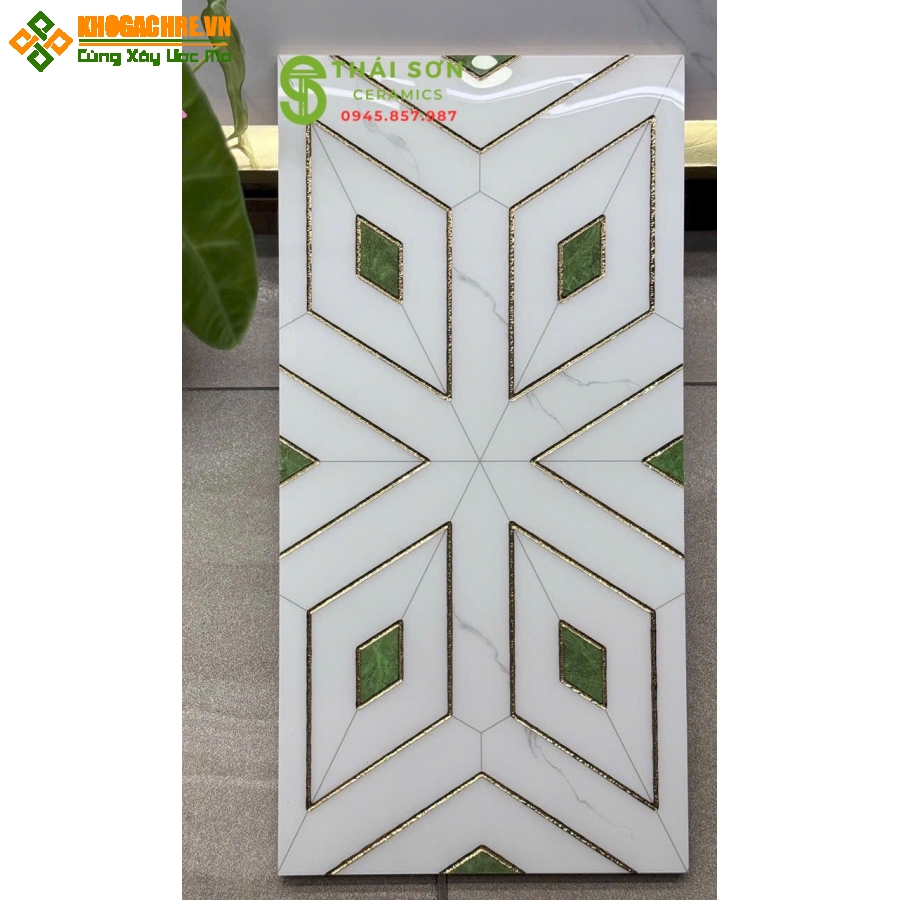 Gạch khắc kim vàng 30x60 trang trí vách cầu thang đẹp