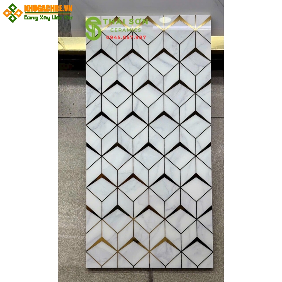 Gạch 30x60 điểm ốp vách cầu thang trang trí đẹp